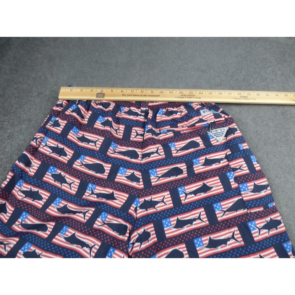 Columbia PFG Mens Shorts Medium Blue Red American Flag Fish Print Mesh Lined 6in